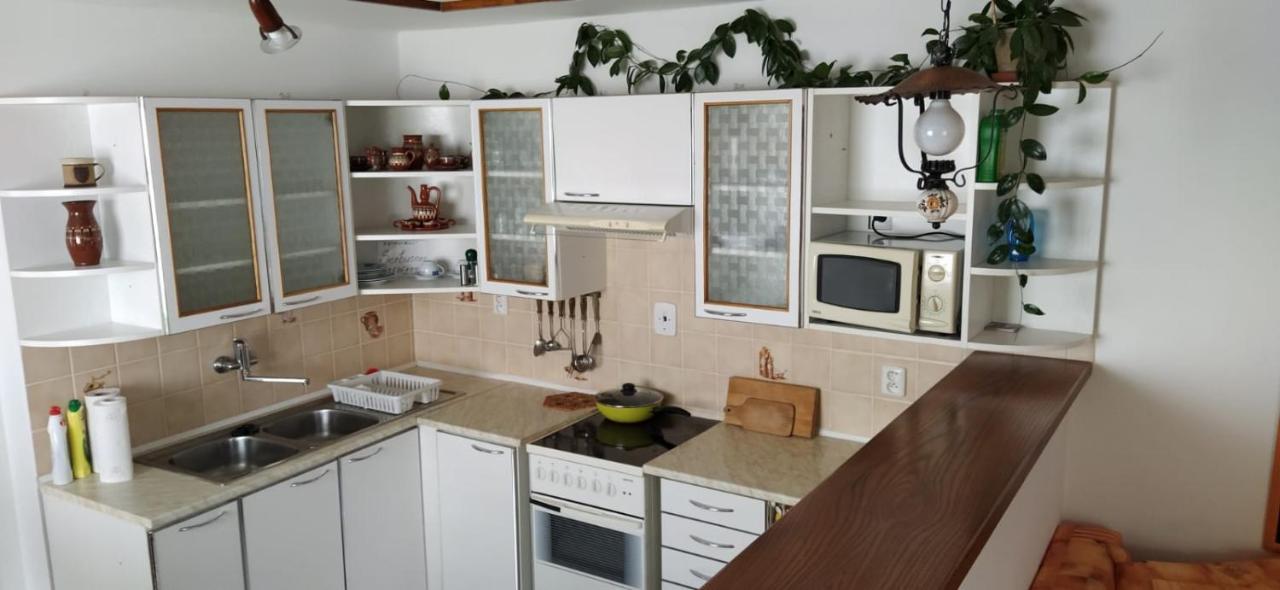 Apartman Sobeslav Exterior photo